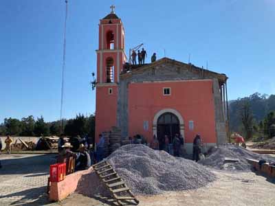 Rehabilitación de la iglesia de la comunidad de Tepeteno.