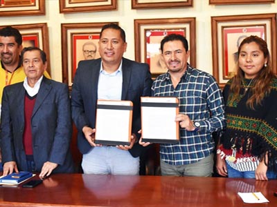  Firman convenio Ayuntamiento y Tec Tlatlauquitepec.